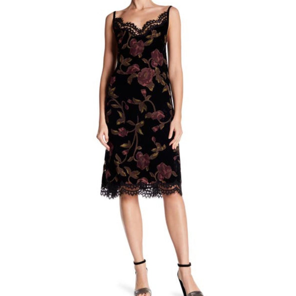 NEW Max Studio Burnout Velvet Floral Spaghetti Strap Lace Trim Knee Length Shift